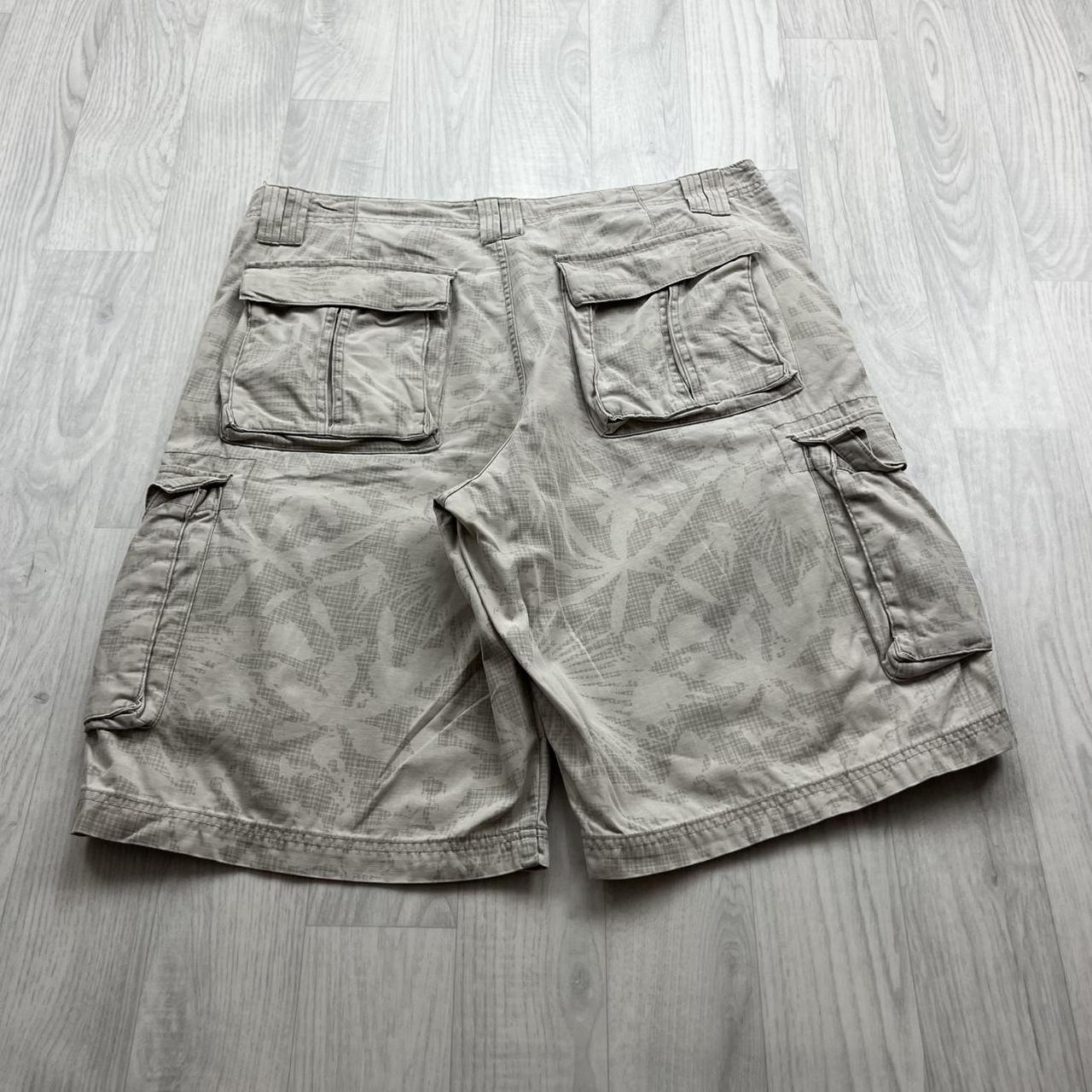 VINTAGE Y2K LEE BAGGY FLORAL PATTERN SHORTS CREAM