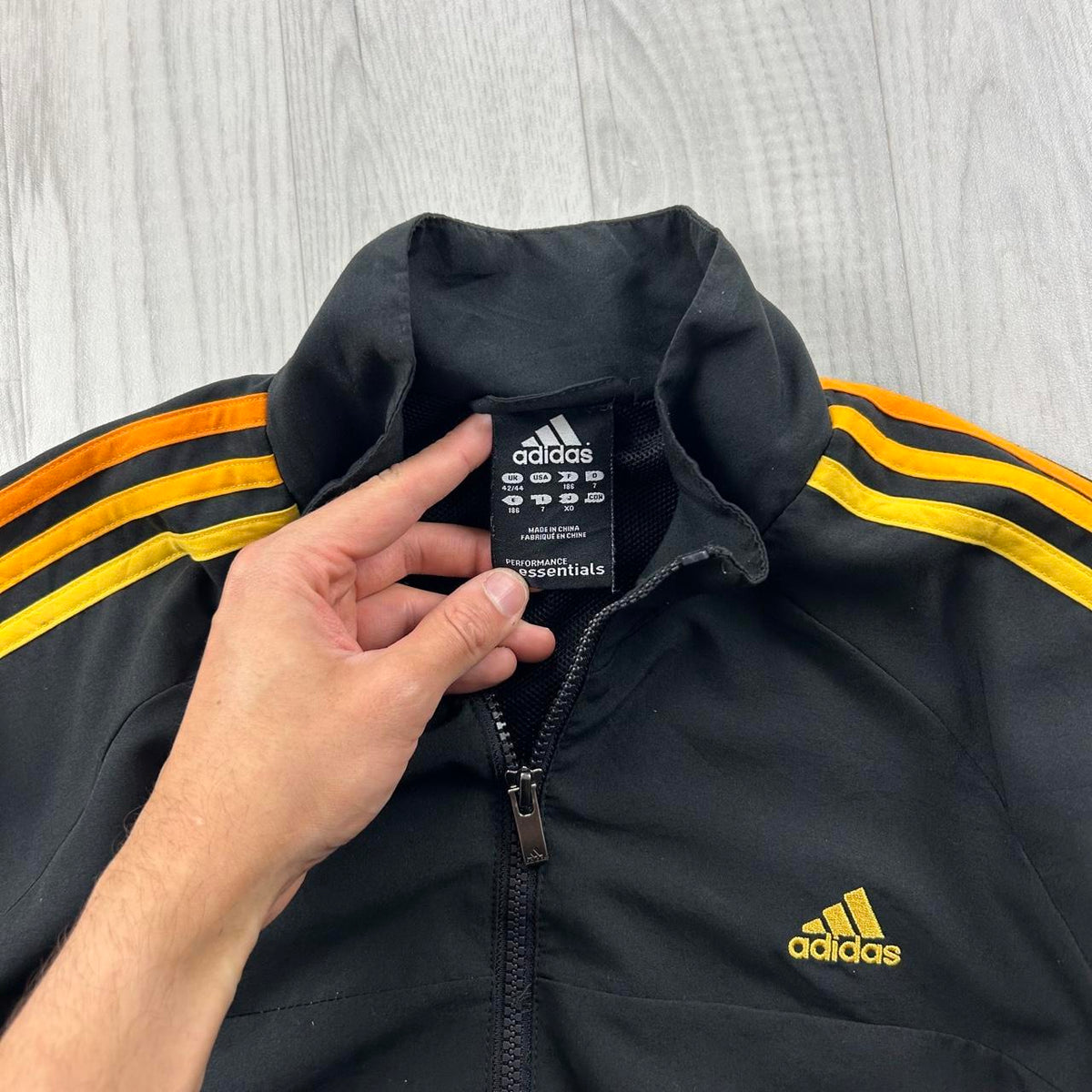 VINTAGE Y2K ADIDAS ESSENTIALS LIGHTWEIGHT TRACK JACKET BLACK / ORANGE
