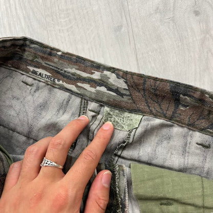 VINTAGE REALTREE BAGGY CAMO CARGO PANTS