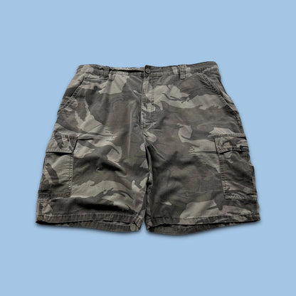 VINTAGE Y2K WRANGLER BAGGY LOOSE CAMO SHORTS