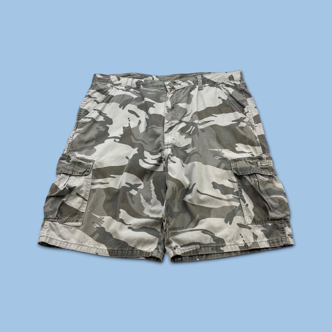 VINTAGE Y2K WRANGLER BAGGY CAMO CARGO SHORTS KHAKI CREAM