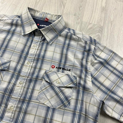VINTAGE Y2K AIRWALK CHECKERED SHORT SLEEVE SHIRT WHITE