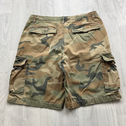 VINTAGE Y2K BAGGY CAMO CARGO SHORTS